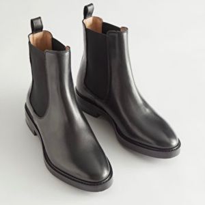 & Other Stories Chelsea Boots 7.5